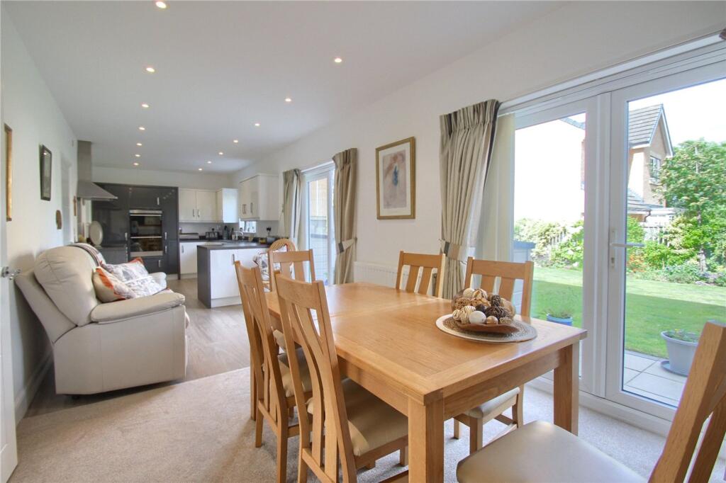 House in Stockton-on-Tees - More