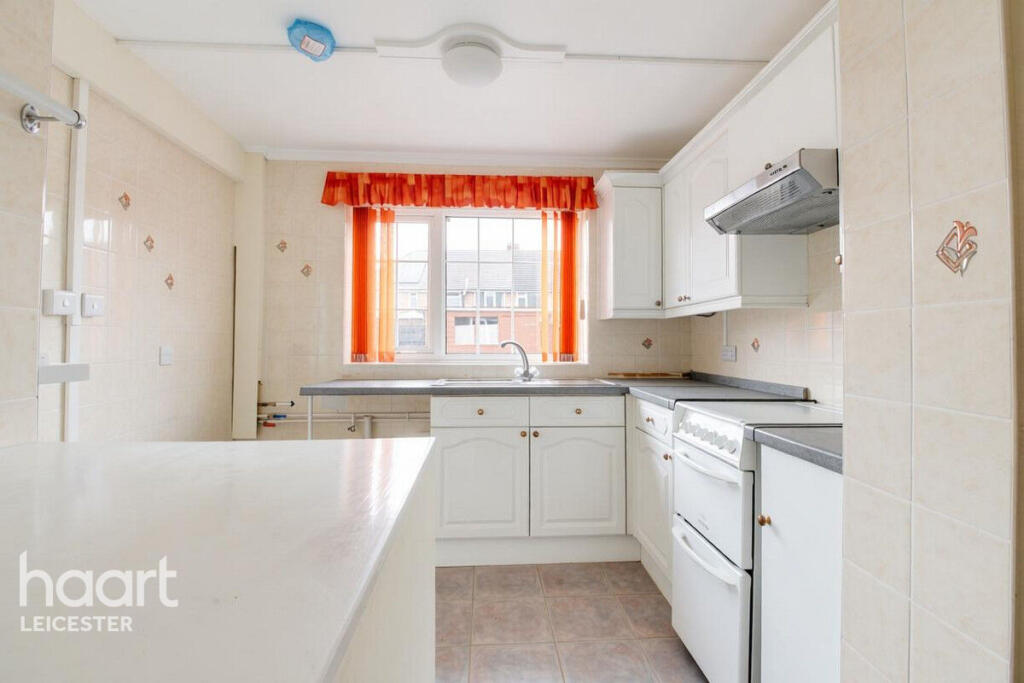 House in Leicester - View 4