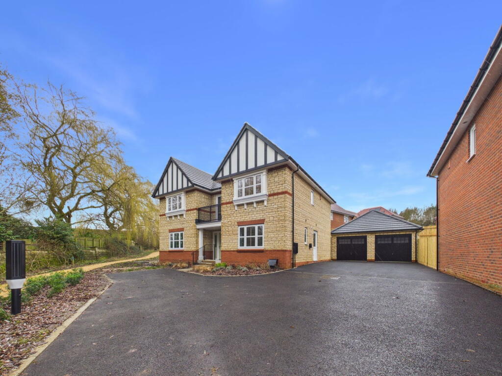 Main image of property: Red Kite Close, Calne