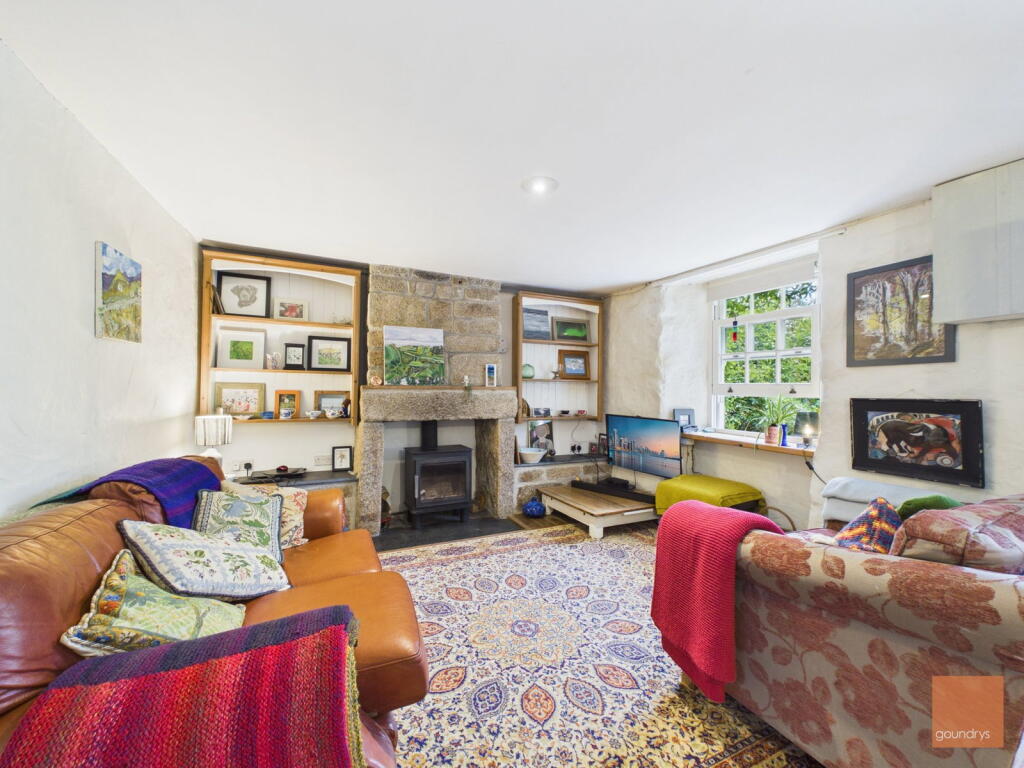 House in Truro, Carharrack - More