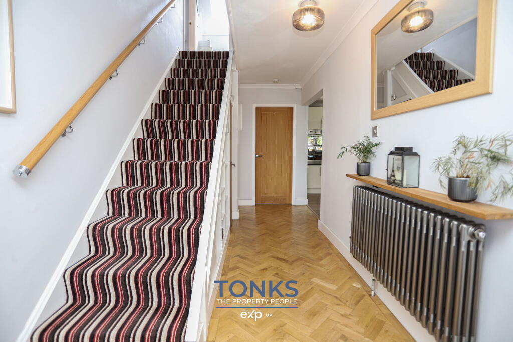 Additional image 19 of Unique one-of-a-kind home offering amazing space – Merton Close, Oldbury, B68 8NG