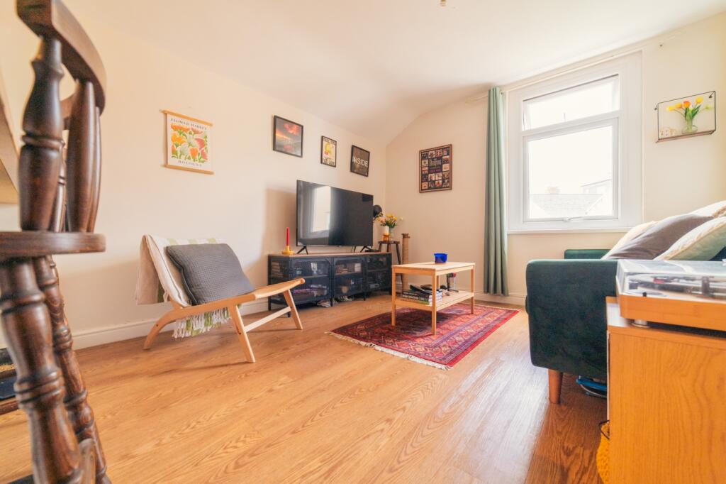 Apartment in Cardiff - View 2