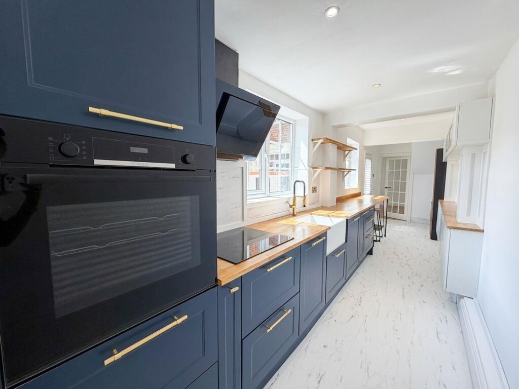 House in South Kesteven, Green Hill, Grantham - View 2