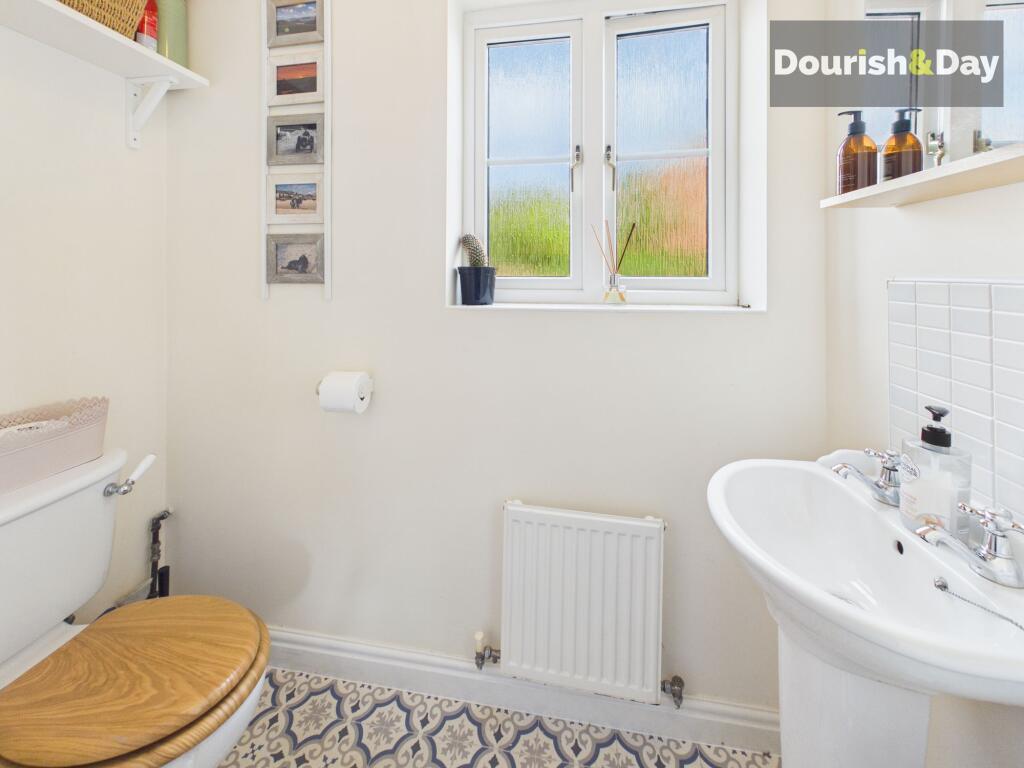 House in Stoke-on-Trent - More