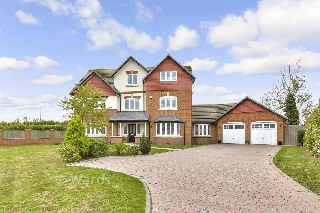 House in Eastchurch, Kingsborough - View 2