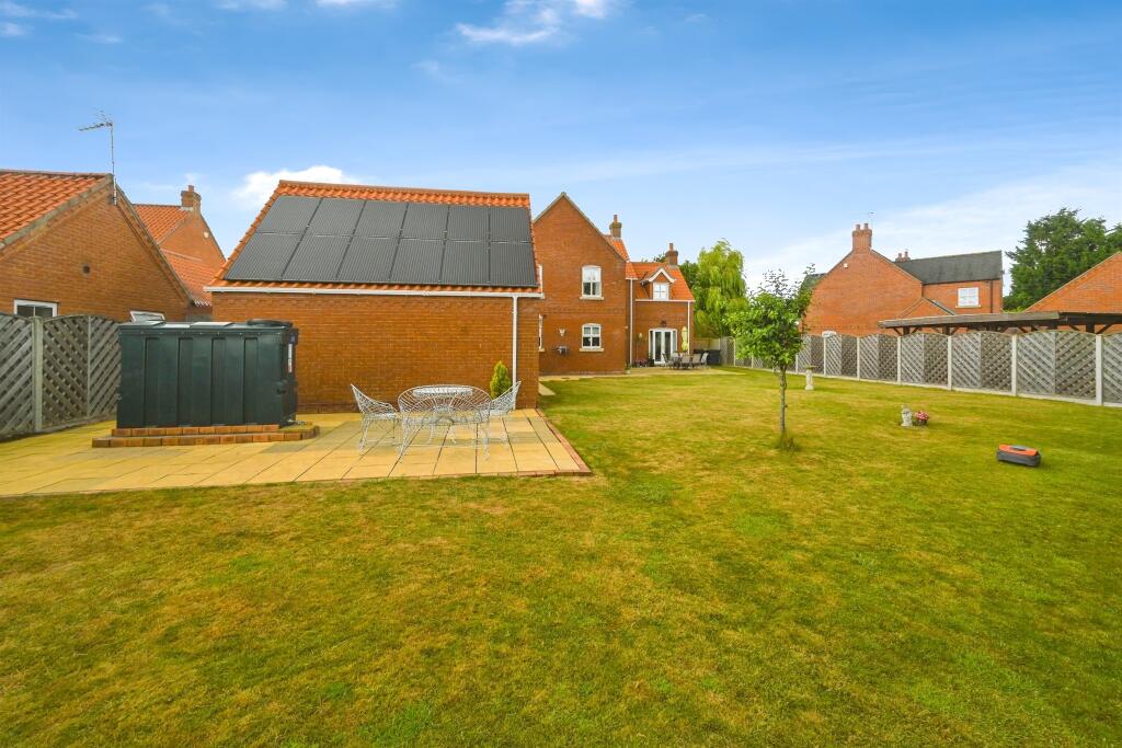 Sapphire Close, Orby, Skegness photo 4