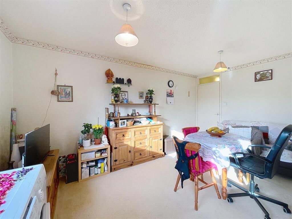 Apartment in Coventry - View 4