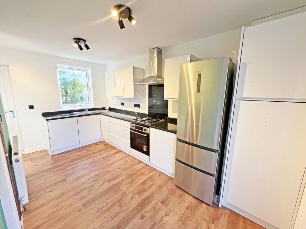 House in Leicester, Aylestone Park - More