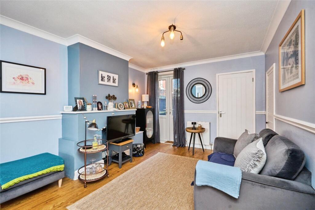 House in Portsmouth - More