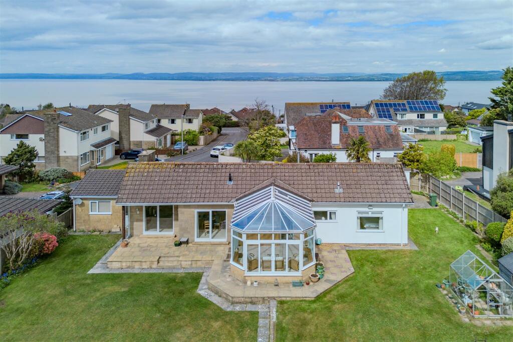 3-bed detached on Hillgay Close, Portishead, £749,950