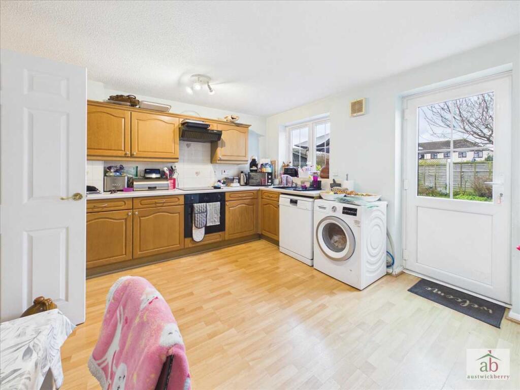 Banyard Close, Kesgrave photo 4