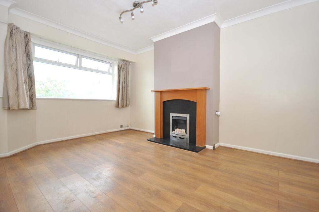 Apartment in Cheltenham, Kingsditch, Hesters Way - View 2