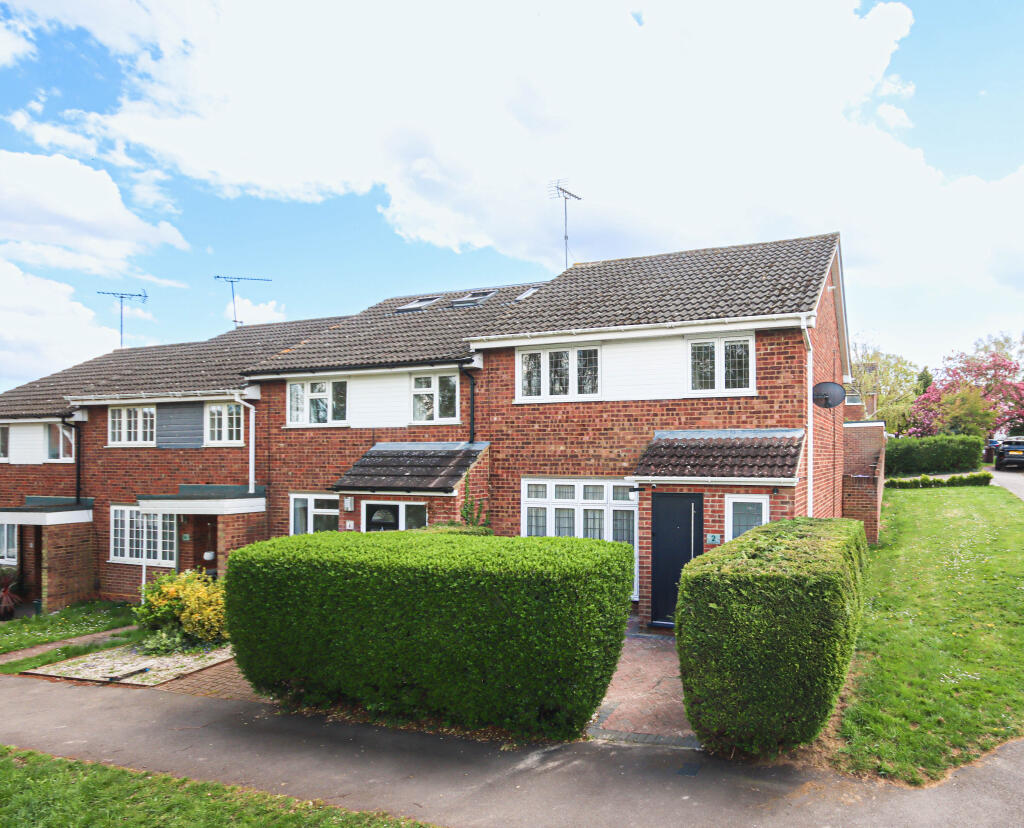 Knowle Drive, Harpenden, Hertfordshire, AL5
