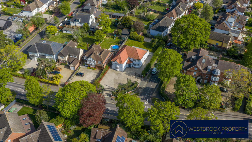 Main image of property: Oaklea Avenue, Chelmsford, Essex, CM2