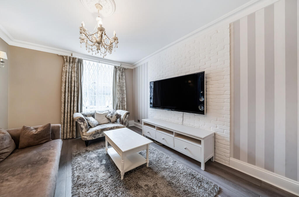 Apartment in London, Earl's Court - View 3