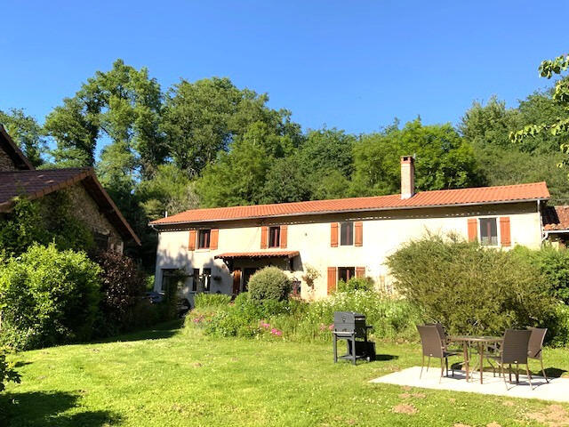 Main image of property: Poitou-Charentes, Charente, St-Maurice-des-Lions