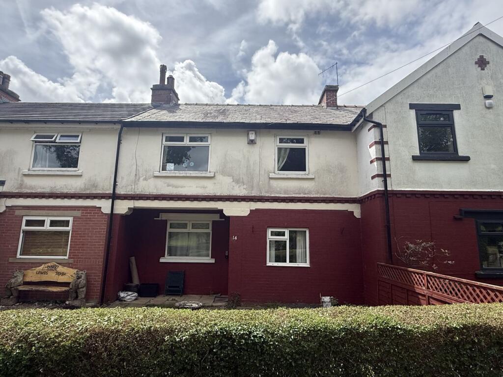 Main image of property: 14 Grange Avenue, Holmfield, Halifax, Calderdale, HX2 9AT