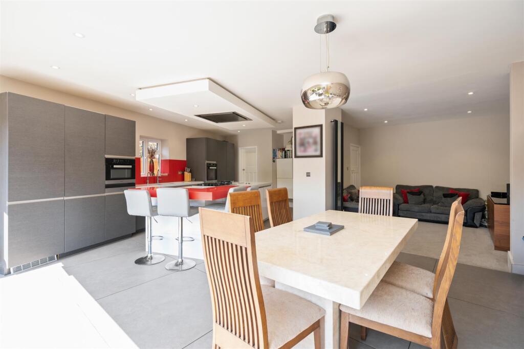 Mill Lane, Dorridge, Solihull photo 5