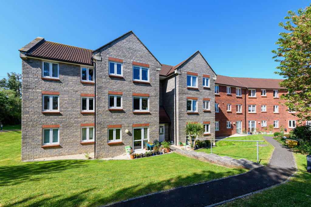 Apartment in Street, Somerset - View 3