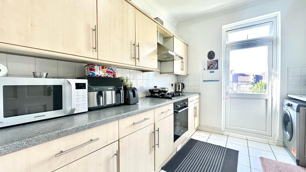 Apartment in London, Plaistow - View 4