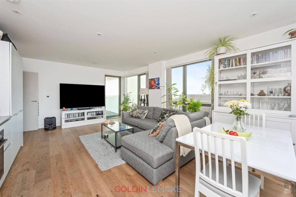 Apartment in Hove, Aldrington - View 3