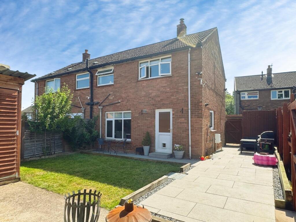 Springhill Crescent, Madeley, Telford, Shropshire, TF7 4DP photo 4