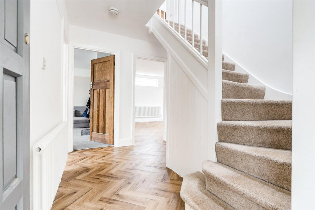 Nutbourne Road, Worthing, West Sussex, BN14 photo 4
