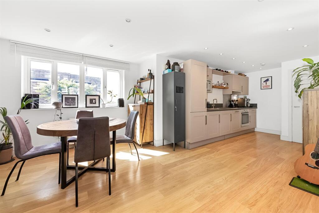 Main image of property: Choumert Road, London