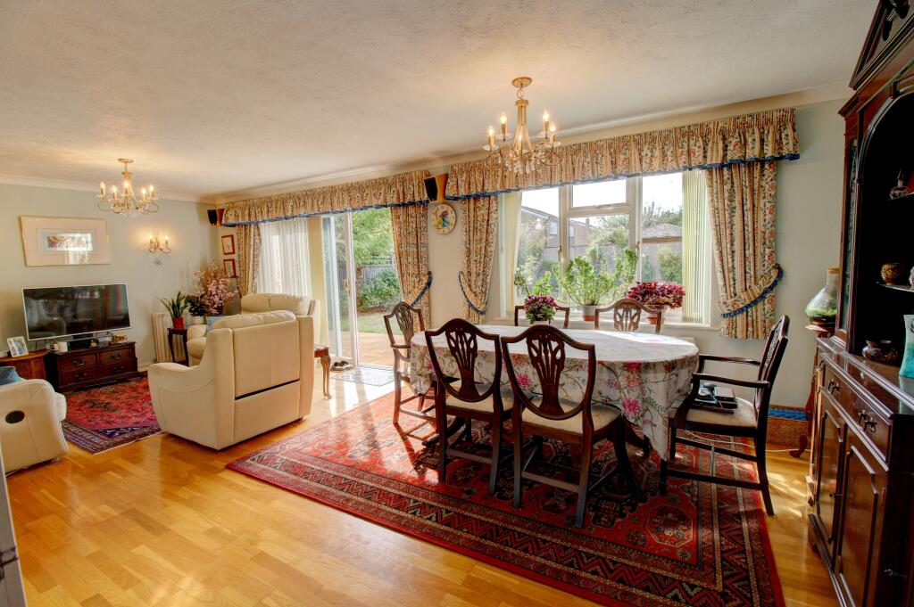 House in Redhill - View 2