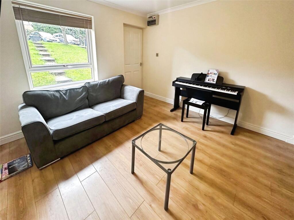 House in Derby - View 5