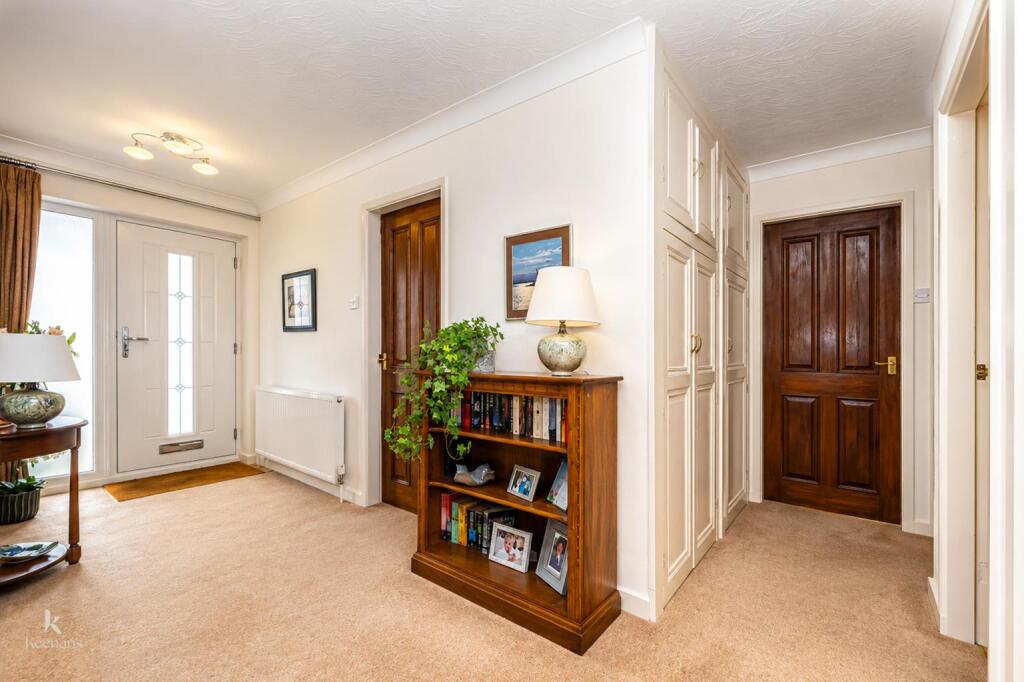 House in Burnley, Harle Syke, Haggate - More