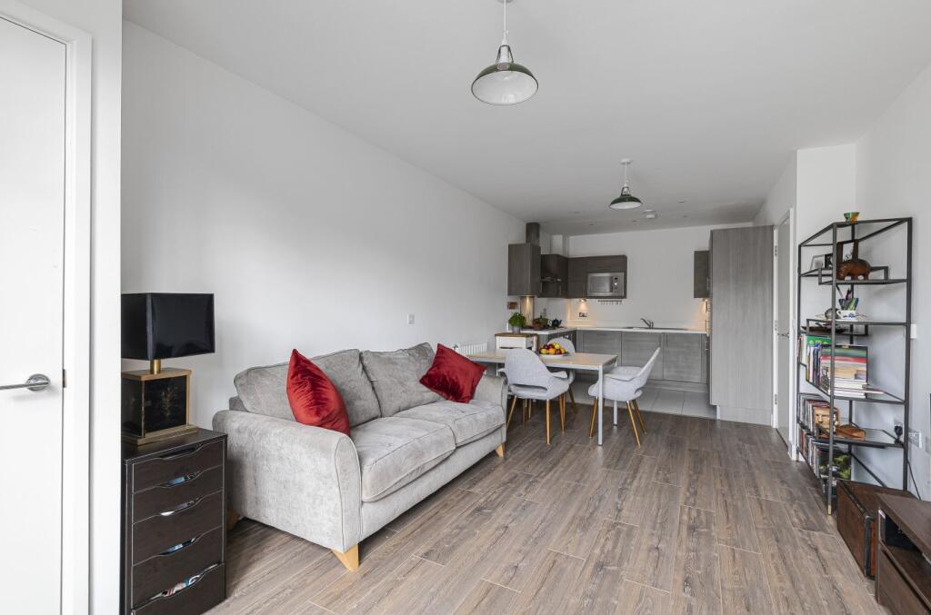 Apartment in London - View 3