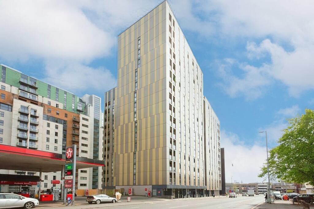 2-bed apartment on Cheetham Hill Road, Manchester, Greater Manchester, M4, £279,000