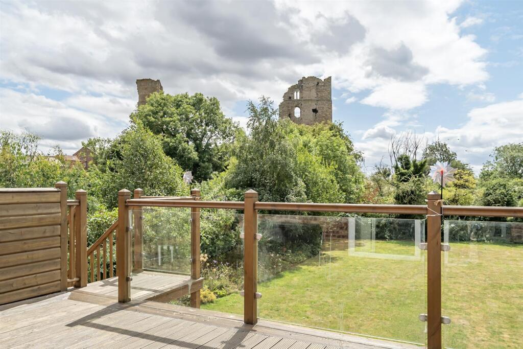 House in York - View 2