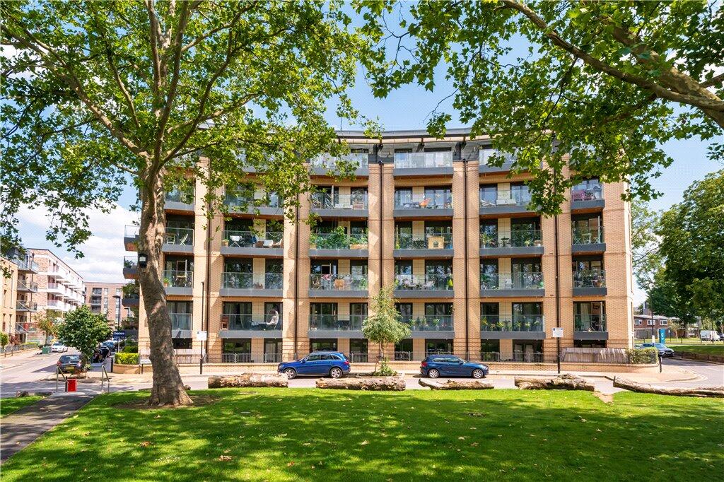 Apartment in London - View 5