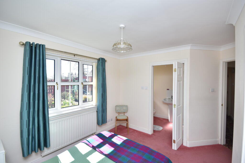 House in Motherwell, South Lanarkshire - View 4