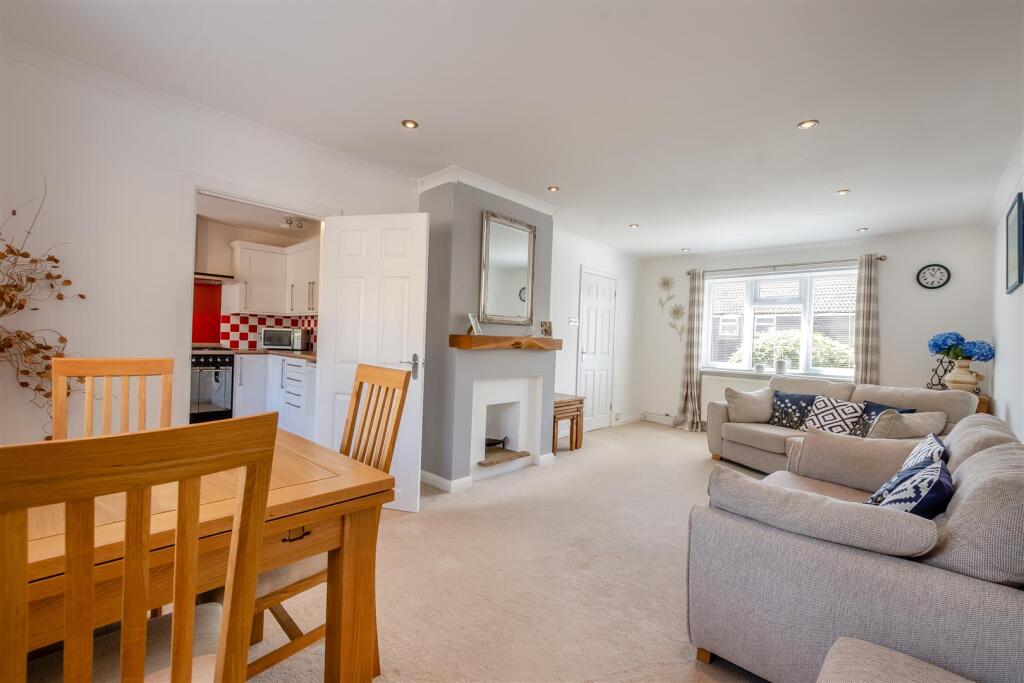 House in Maidstone, Nettlestead Place, Nettlestead - View 4