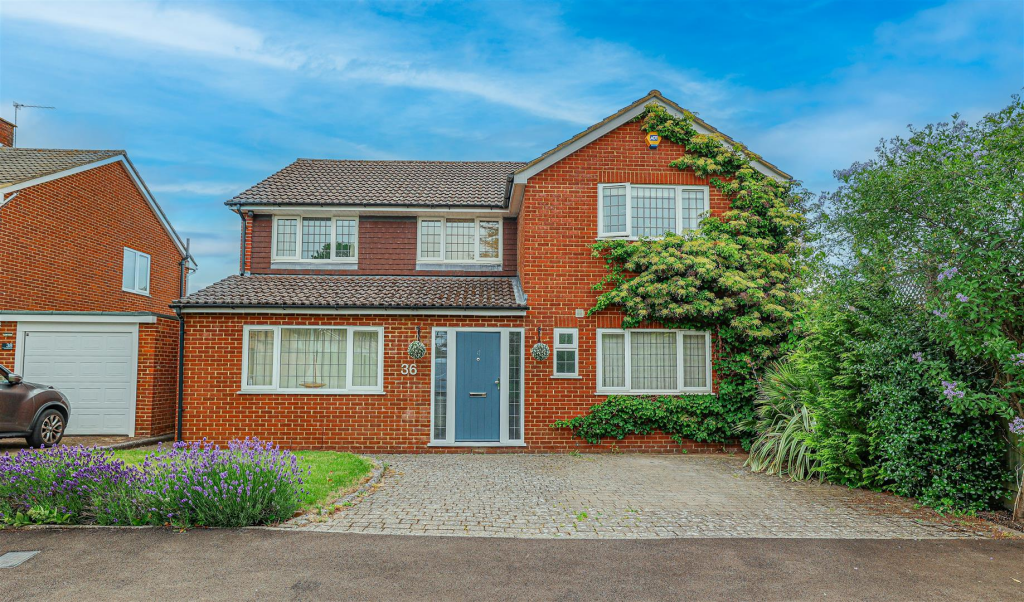 Main image of property: Crossfell Road, Hemel Hempstead, HP3
