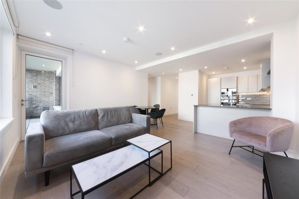 Main image of property: The Cross, 2 New Tannery Way, SE1