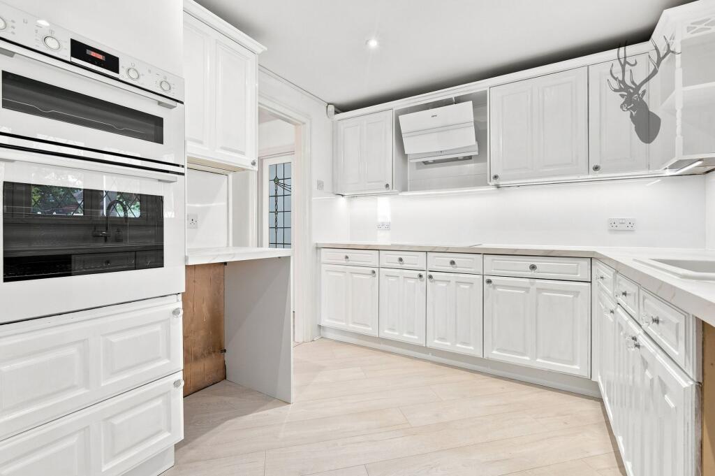 House in Ilford - View 4