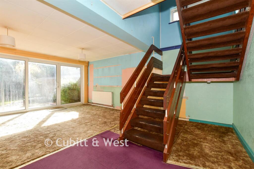 House in Waverley, Cranleigh - View 4