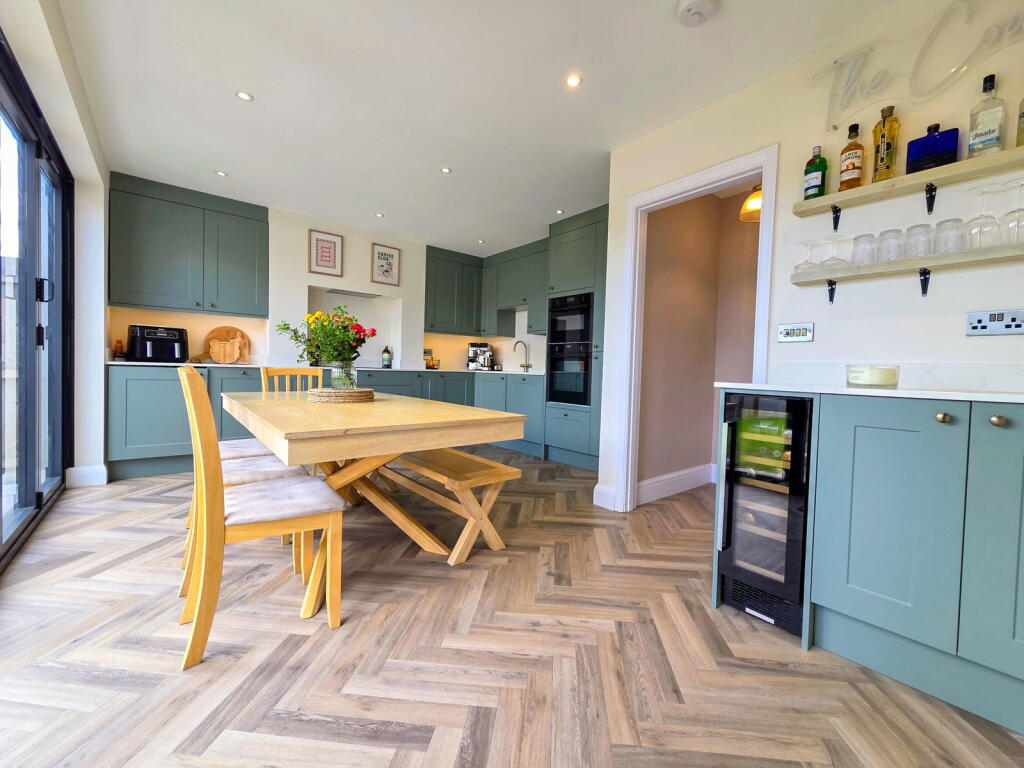 House in Plymouth - View 4