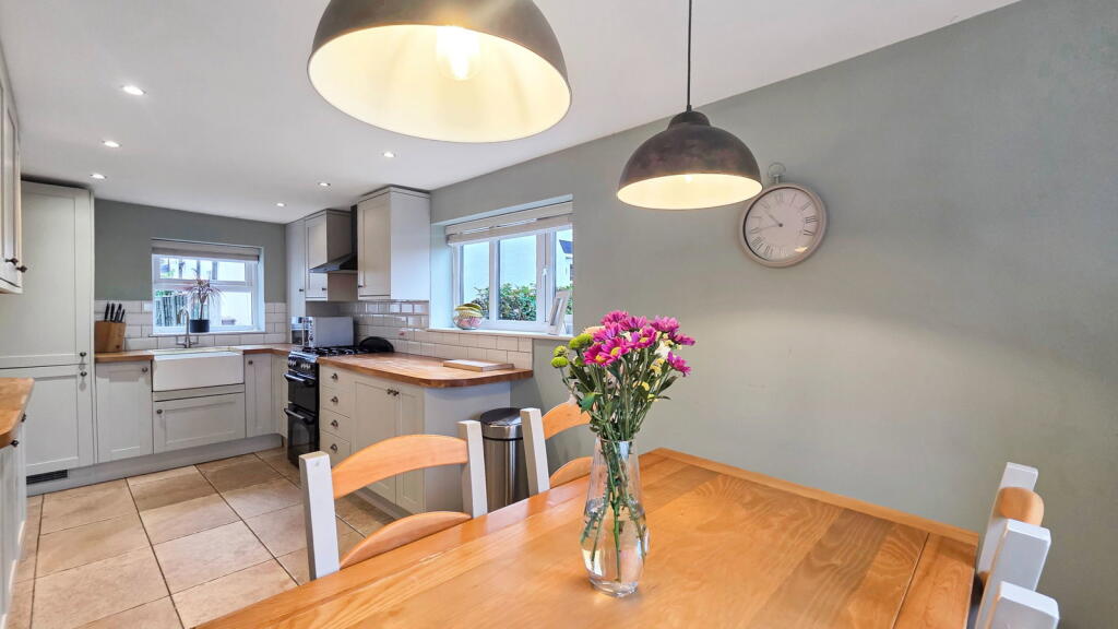 House in Tyldesley, Astley Green - More