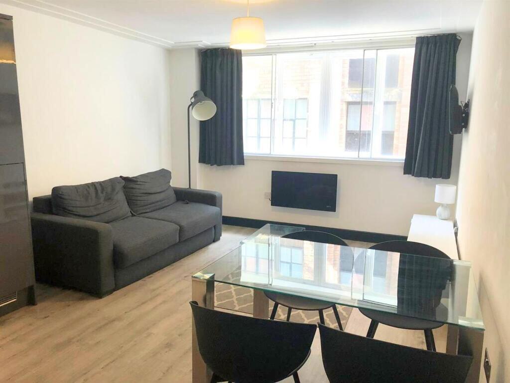 2-bed flat on 17 North John Street, Liverpool, Merseyside, L2 5QY, £110,000