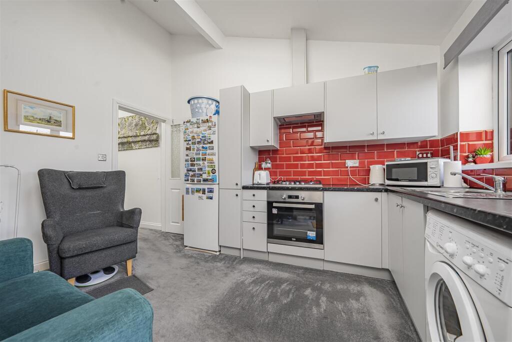 Additional image 16 of Park Street Lane, Park Street, St. Albans