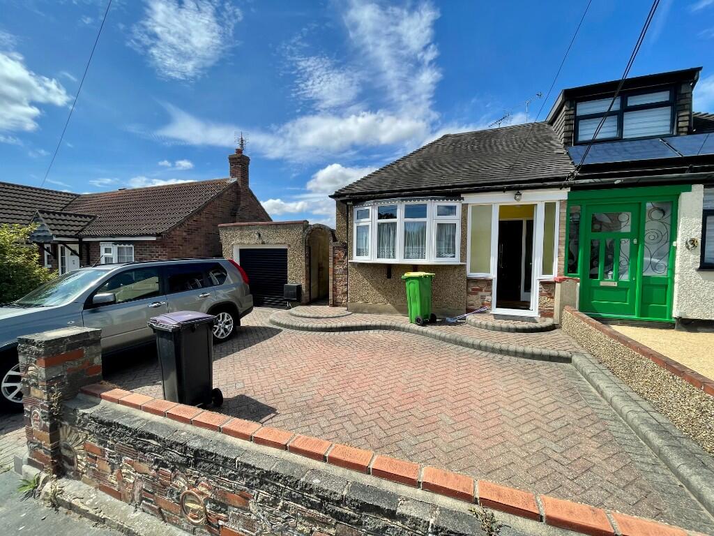 Main image of property: Connaught Road, Rayleigh, Essex, SS6