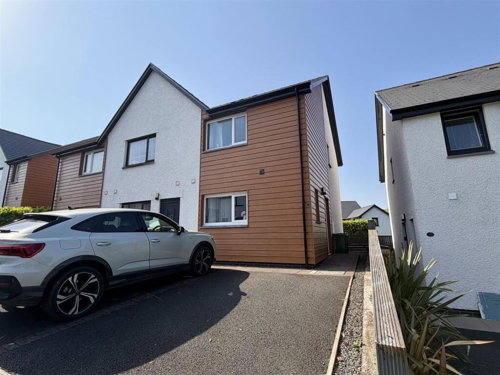 Main image of property: Ger-Y-Cwm, Penrhyncoch, Aberystwyth