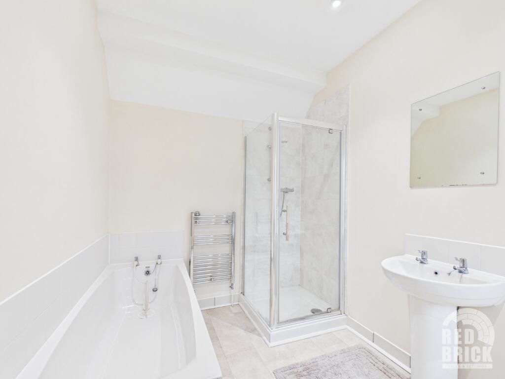 Additional image 5 of Station Approach, Dorridge, B93