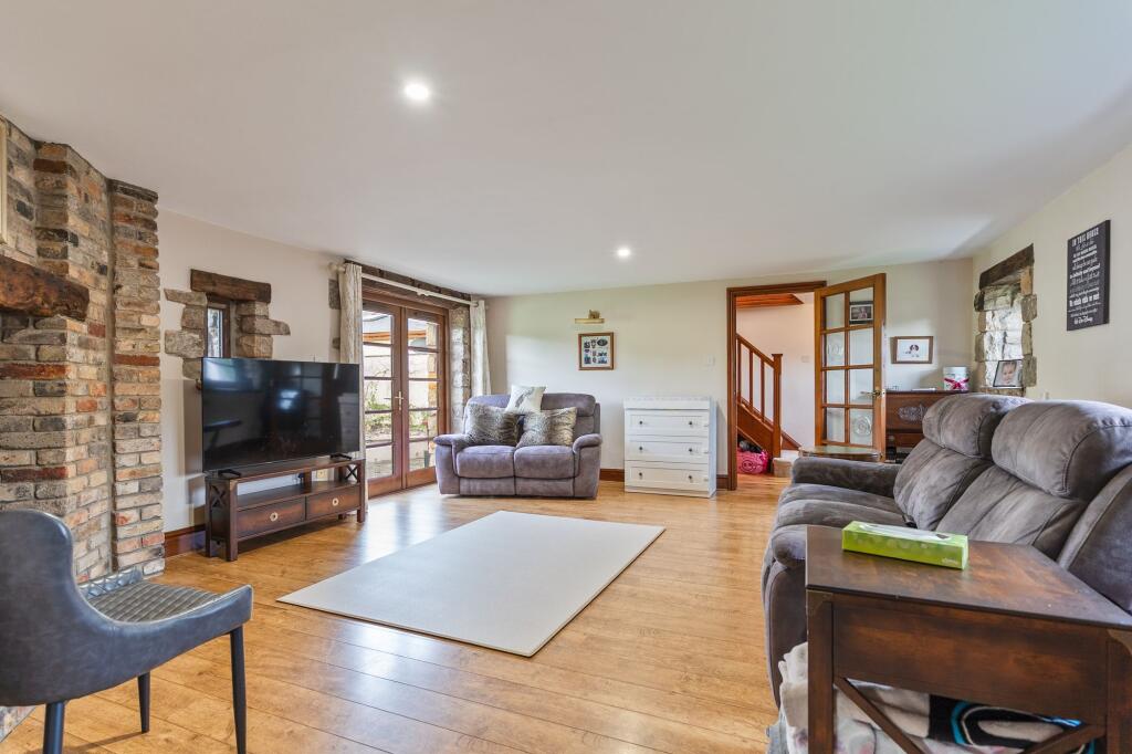 Hollybush Way, Ty Coch, NP44 photo 4