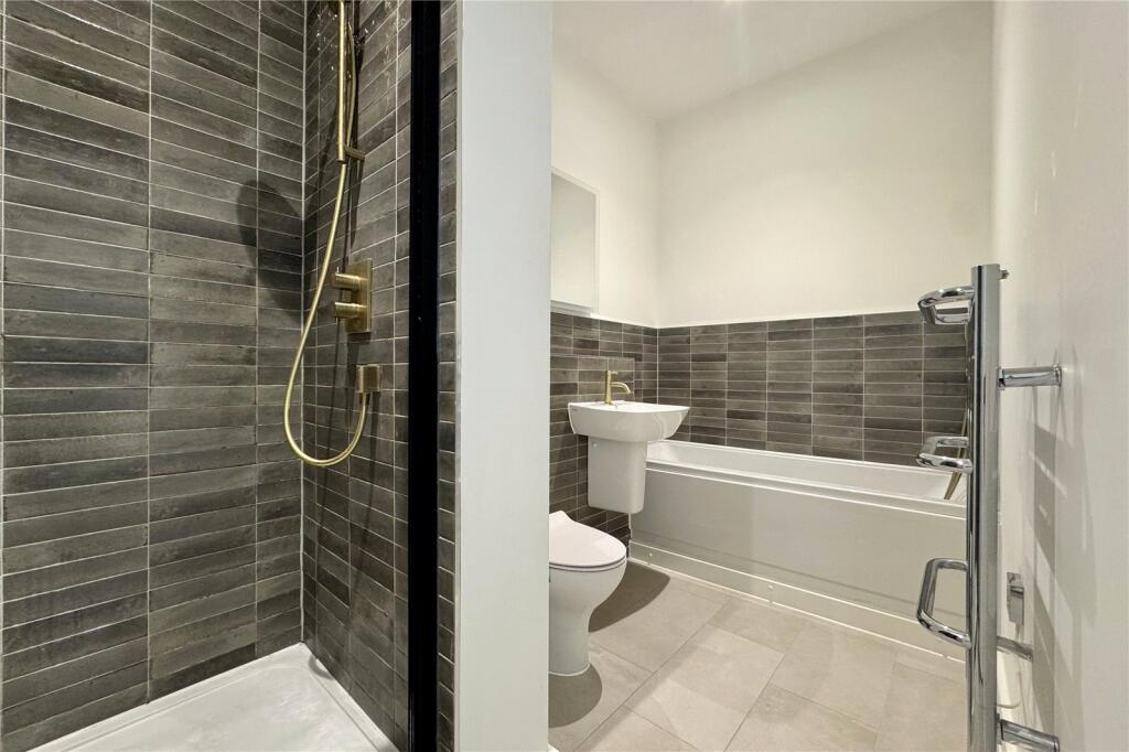 Apartment in Chelmsford - More